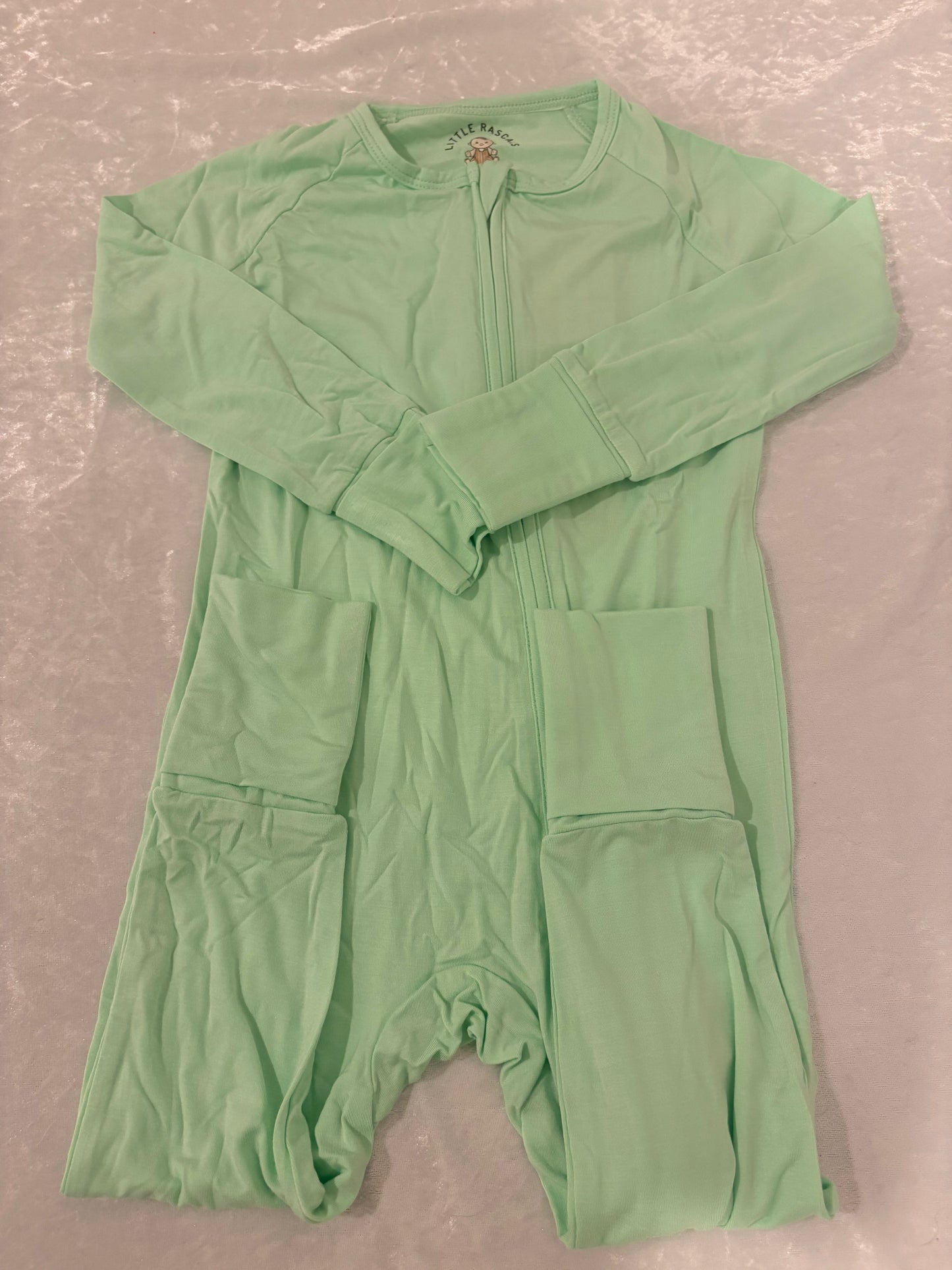 Grass-field Green Bamboo Zippy